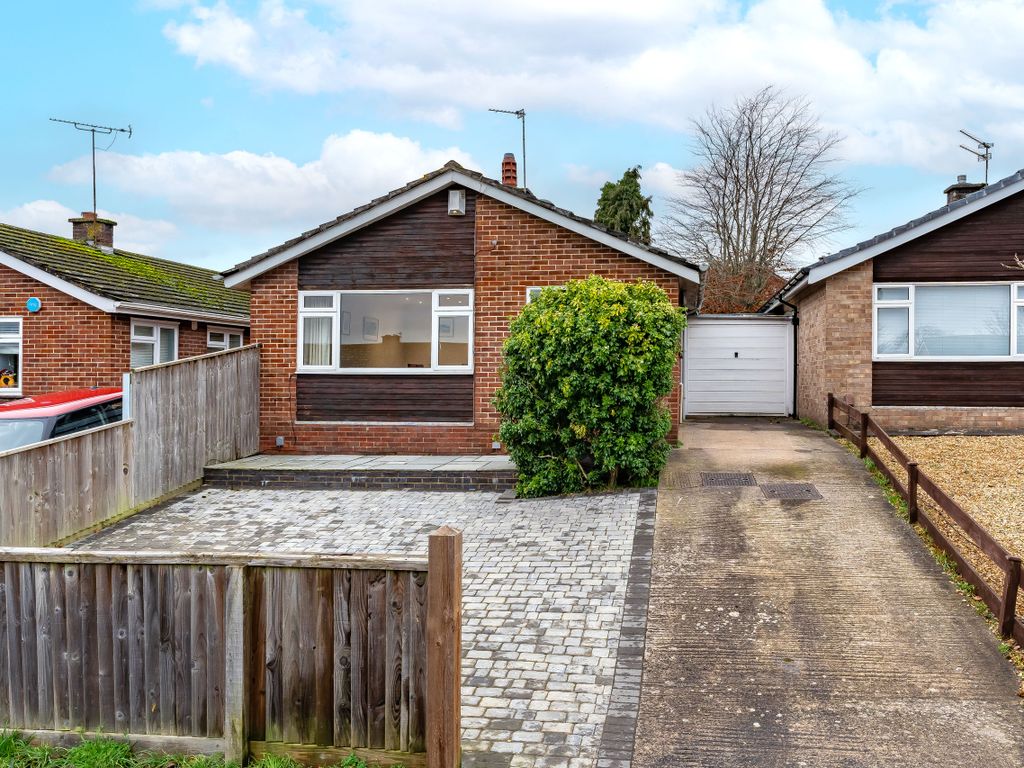2 bed bungalow for sale in Westover Road, Westbury On Trym, Bristol BS9, £485,000