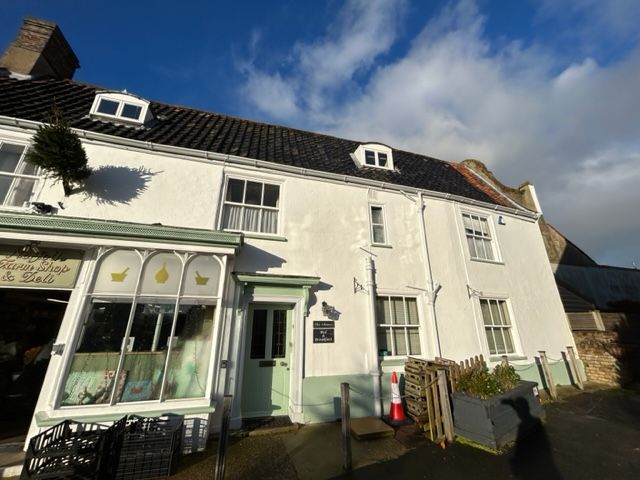 4 bed property to rent in Market Place, Reepham, Norwich NR10, £1,500 pcm