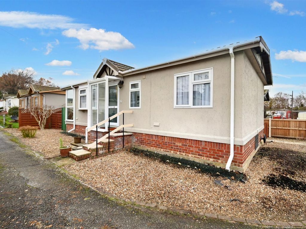 2 bed detached house for sale in Bourne Park Residential Park, Ipswich IP2, £105,000