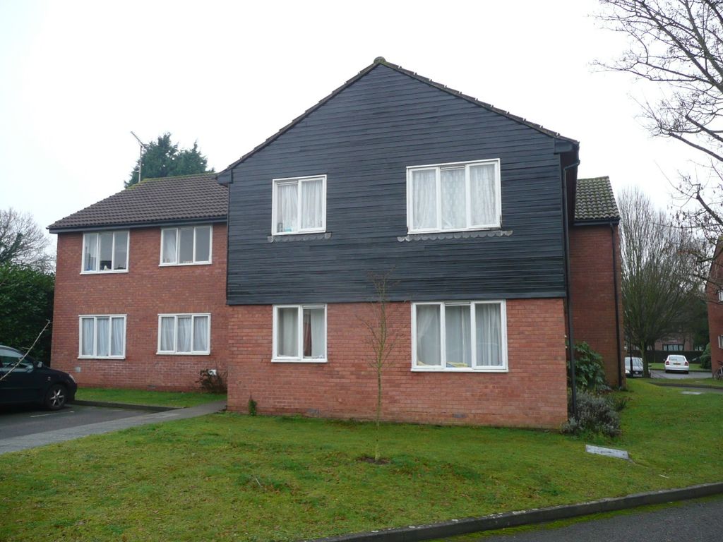 1 bed flat for sale in Bookham Court, Church Road, Bookham, Leatherhead, Surrey KT23, £219,950