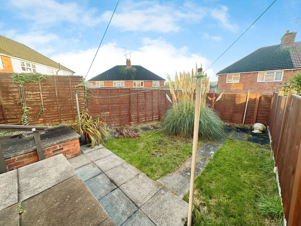 2 bed semi-detached house for sale in Lincoln Road, West Bromwich B71, £160,000