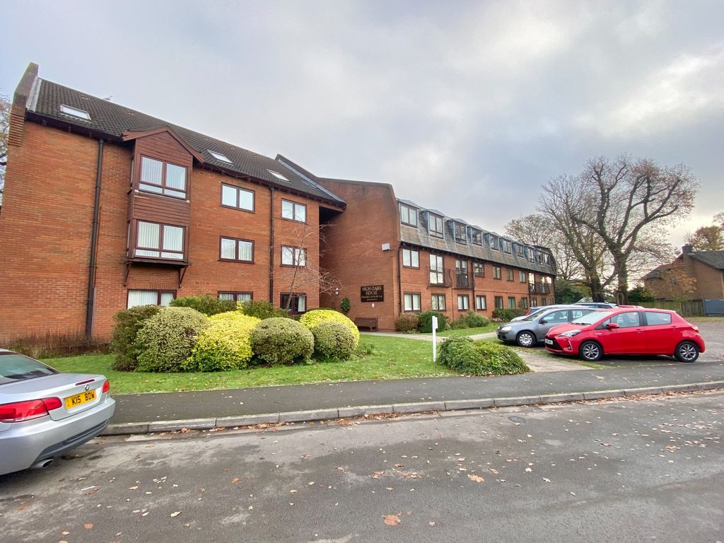 1 bed property for sale in High Oaks Close, Locks Heath, Southampton SO31, £85,000
