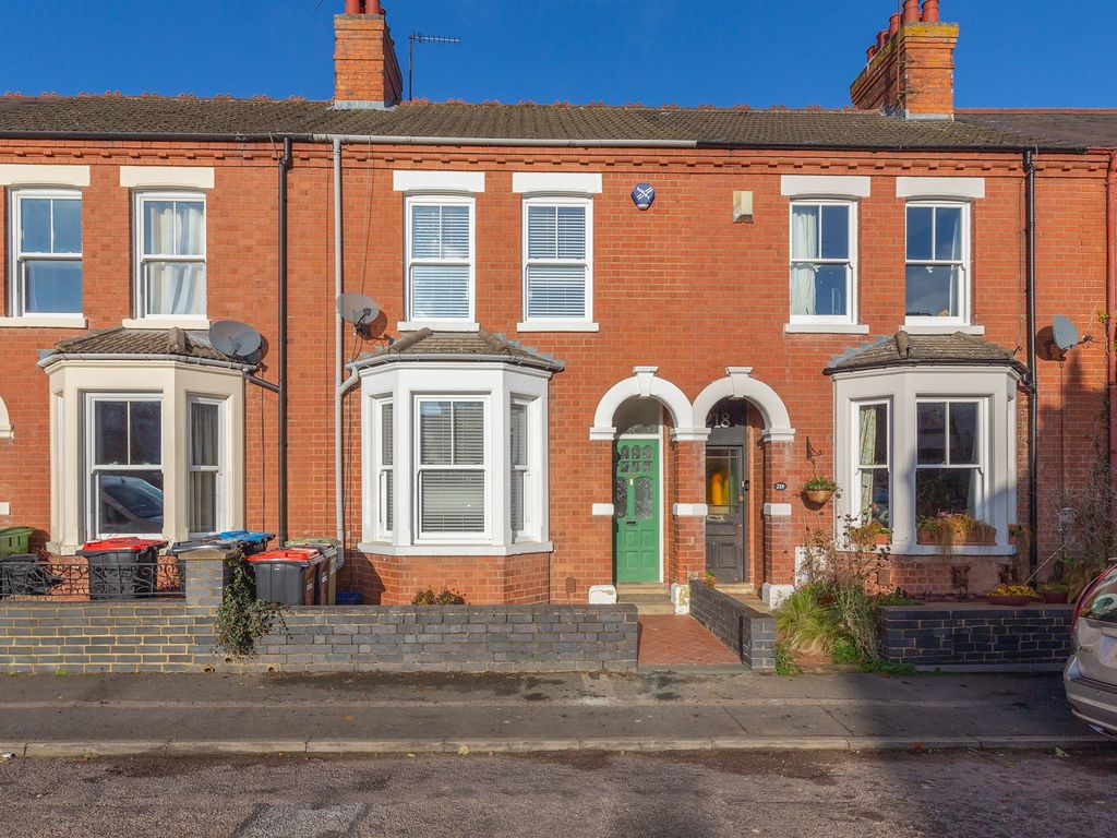 3 bed terraced house for sale in Church Street, Wolverton, Milton Keynes MK12, £375,000