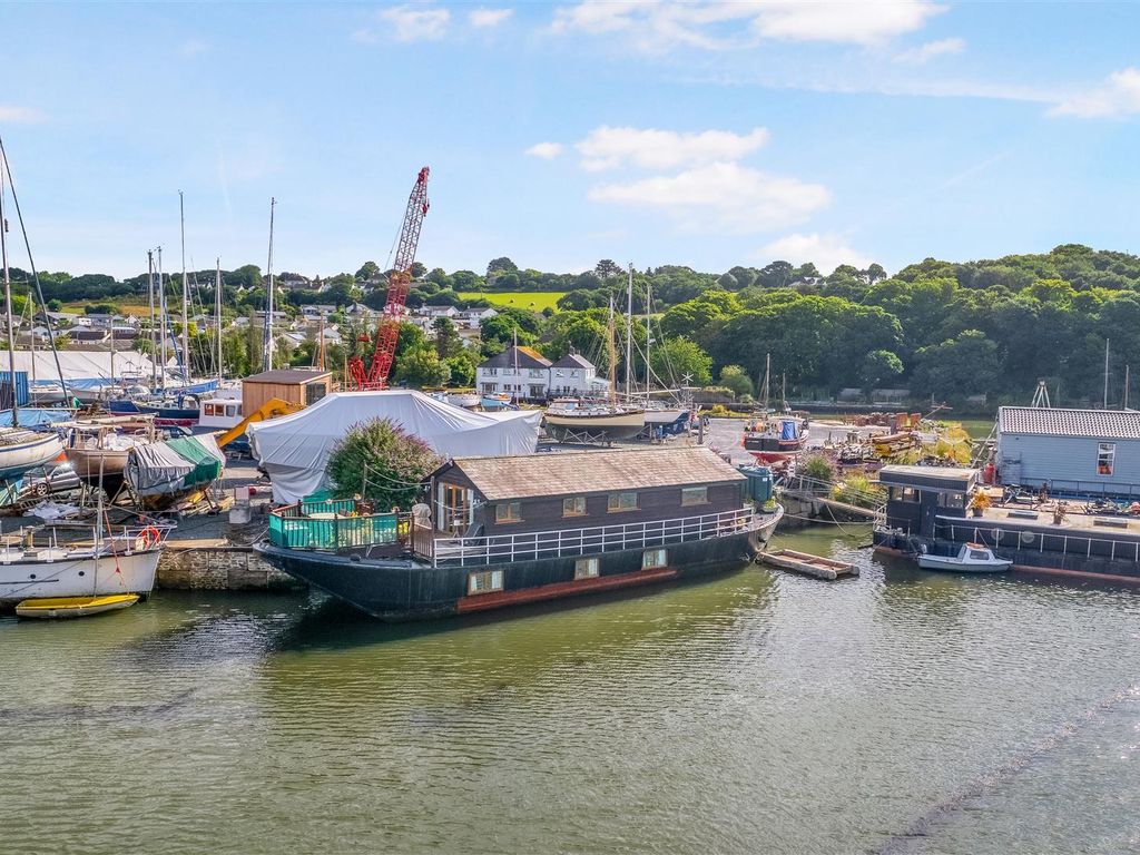 3 bed houseboat for sale in Gweek, Helston TR12, £200,000