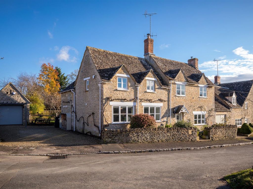 3 bed link-detached house for sale in Ampney St. Peter, Cirencester GL7, £1,100,000
