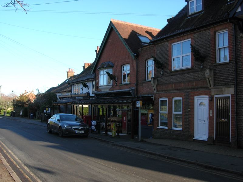 Retail premises to let in Bois Lane, Amersham HP6, £16,200 pa