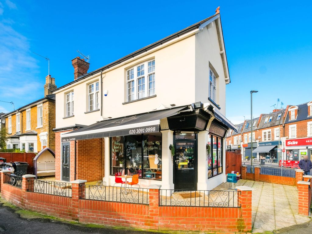 New home, 3 bed country house for sale in Bulwer Road, Barnet EN5, £899,950