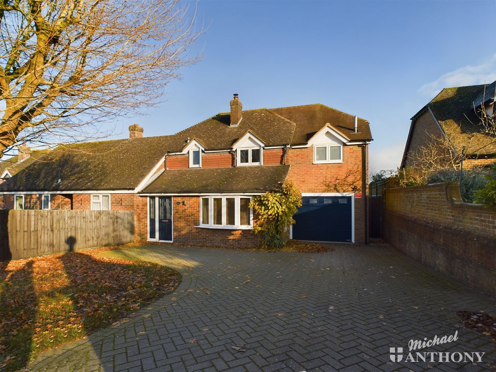4 bed semi-detached house for sale in Princes Close, Chilton, Buckinghamshire HP18, £565,000