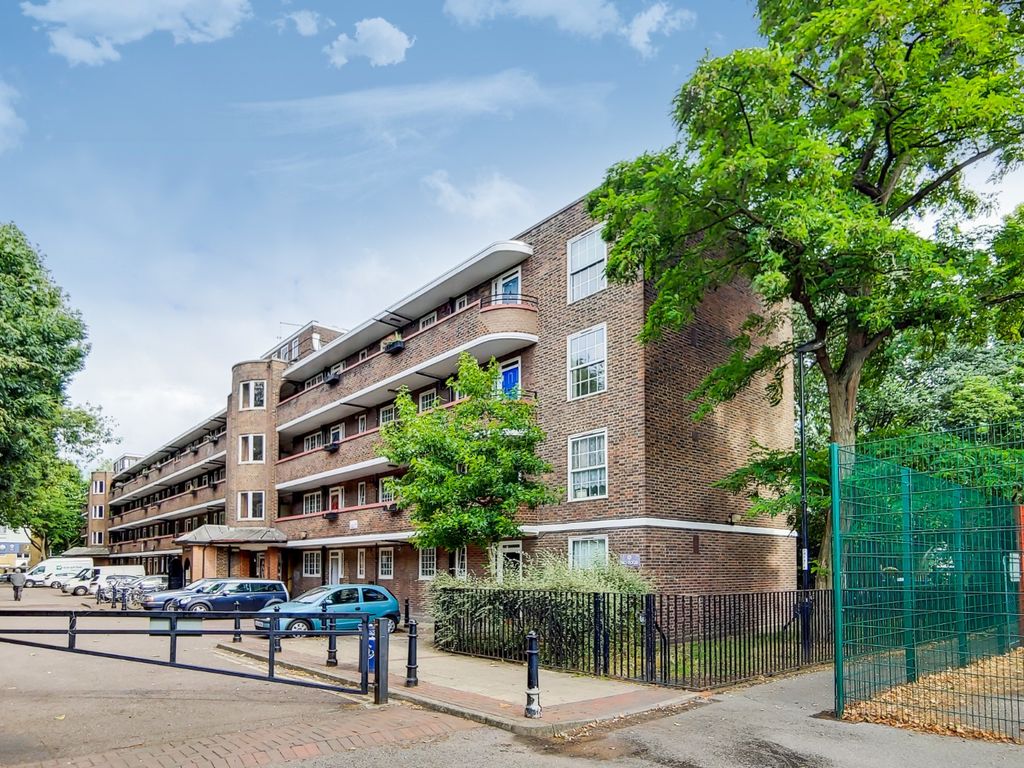2 bed flat to rent in Farrer House, Deptford Church Street, London, Greater London SE8, £1,500 pcm