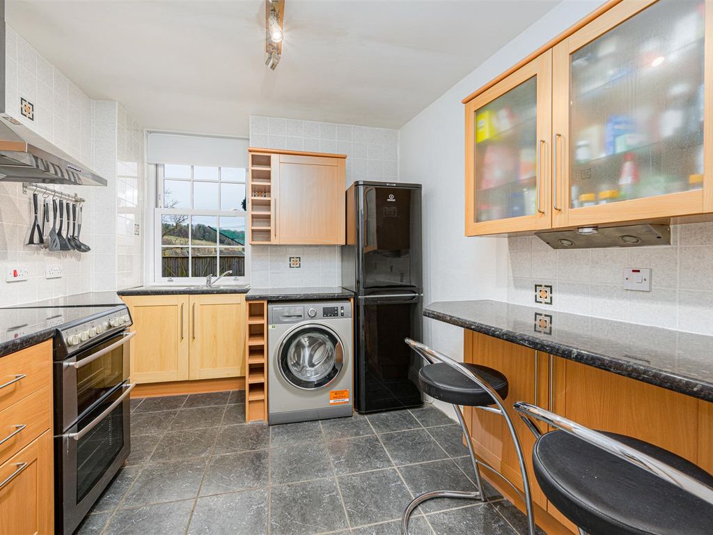 2 bed flat for sale in Gardner Street, Dundee DD3, £100,000