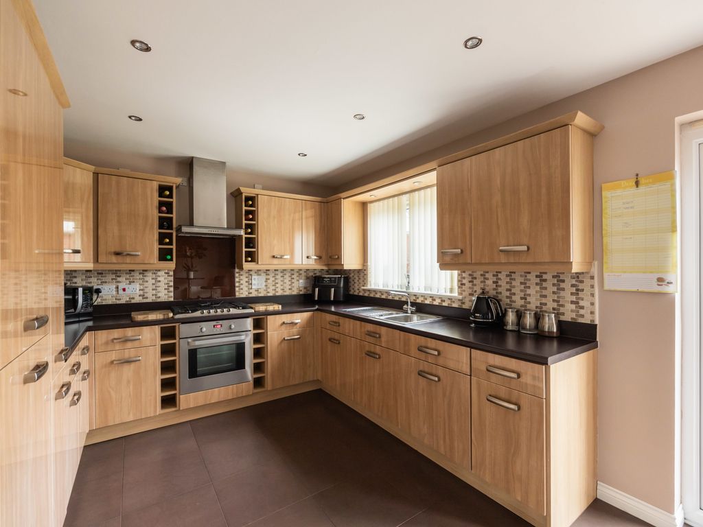 4 bed property for sale in 9 Easter Langside Avenue, Dalkeith EH22, £335,000