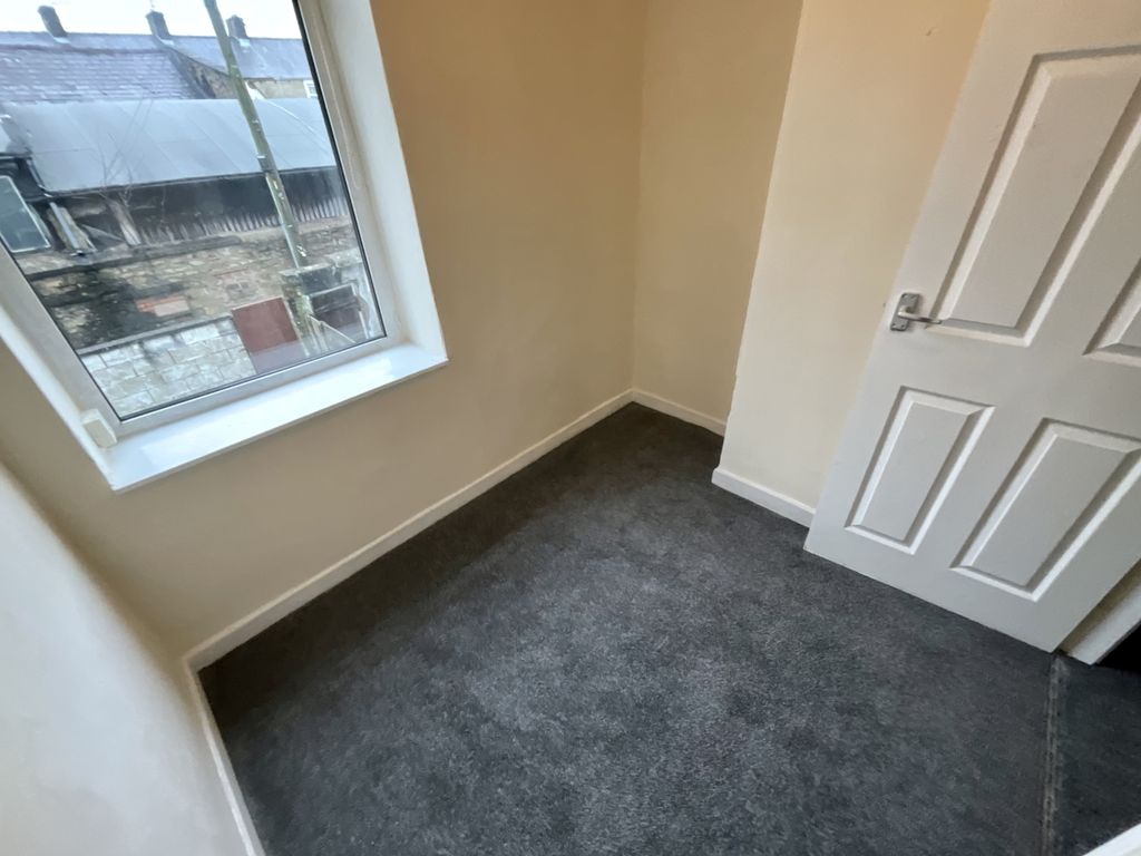 2 bed terraced house to rent in Lee Street, Accrington, Lancashire BB5, £550 pcm