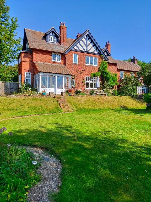 5 bed detached house for sale in Yedmandale Road, West Ayton, Scarborough YO13, £800,000