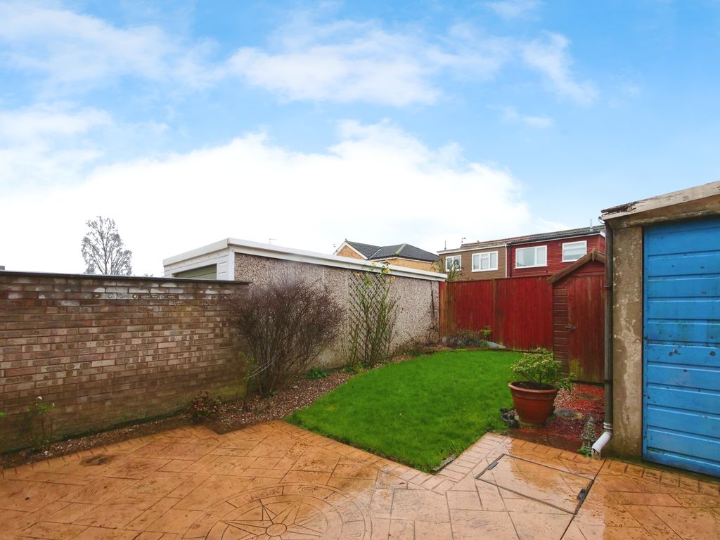 3 bed detached house for sale in Parkland Way, York YO32, £340,000