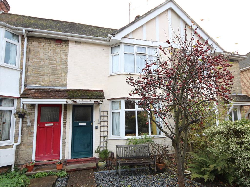 2 bed terraced house for sale in Brampton Road, Cambridge CB1, £480,000