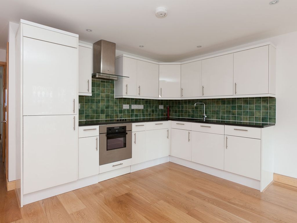2 bed detached house to rent in Hilldrop Lane, London, London N7, £2,200 pcm
