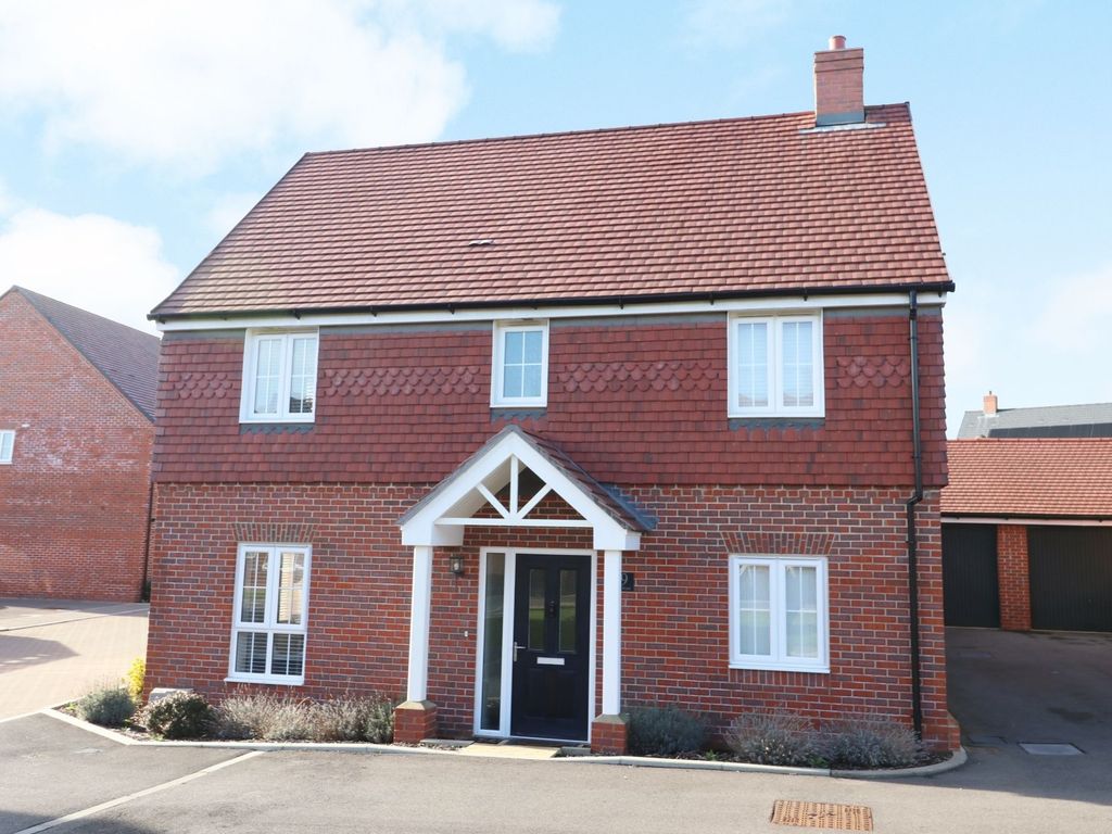 4 bed detached house for sale in Harper Road, Botley SO32, £535,000
