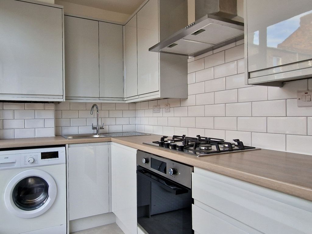 3 bed terraced house to rent in Suffolk Street, London E7, £2,300 pcm