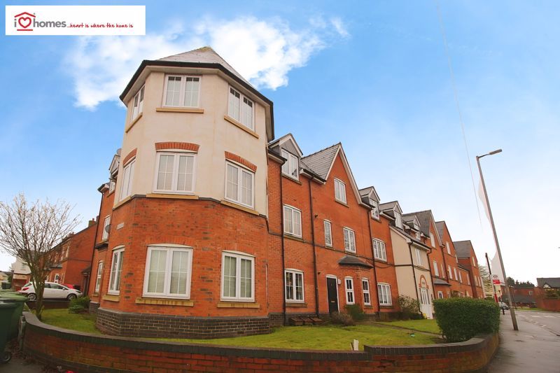 2 bed flat for sale in Granville Street, Willenhall WV13, £109,950