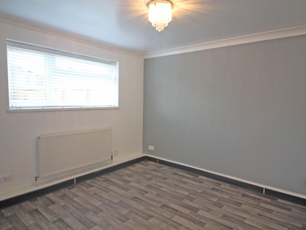2 bed flat to rent in Wellington Street, Canton, Cardiff CF11, £1,000 pcm