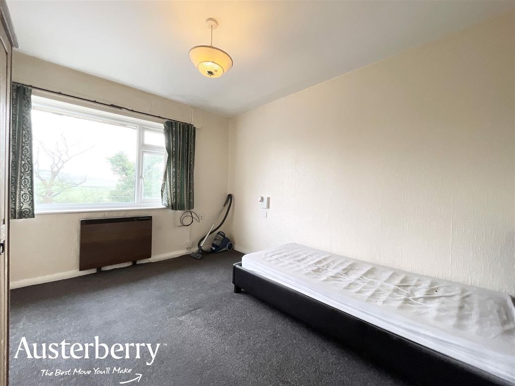 1 bed flat for sale in Trentham Road, Blurton, Stoke-On-Trent, Staffordshire ST3, £46,000