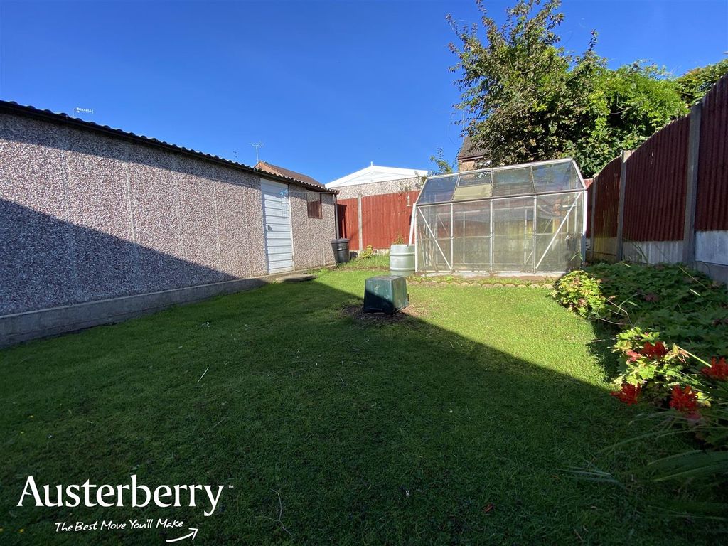 3 bed detached bungalow for sale in Stroud Close, Meir Park, Stoke-On-Trent ST3, £229,950
