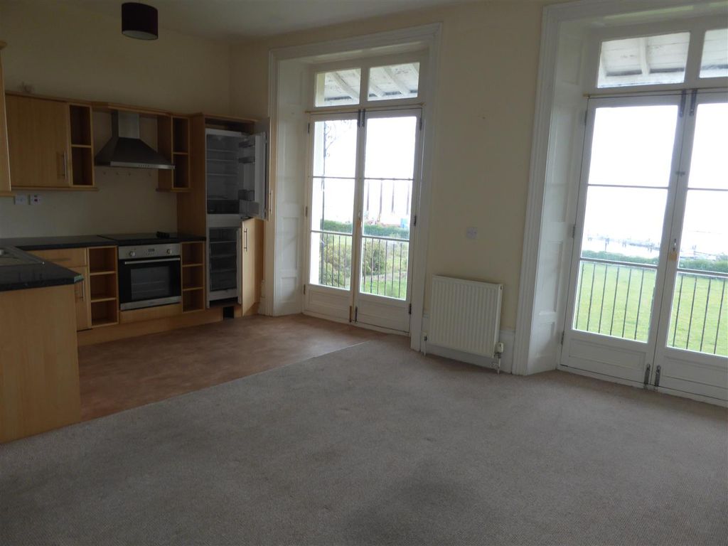 1 bed flat to rent in St. Augustines Road, Ramsgate CT11, £850 pcm