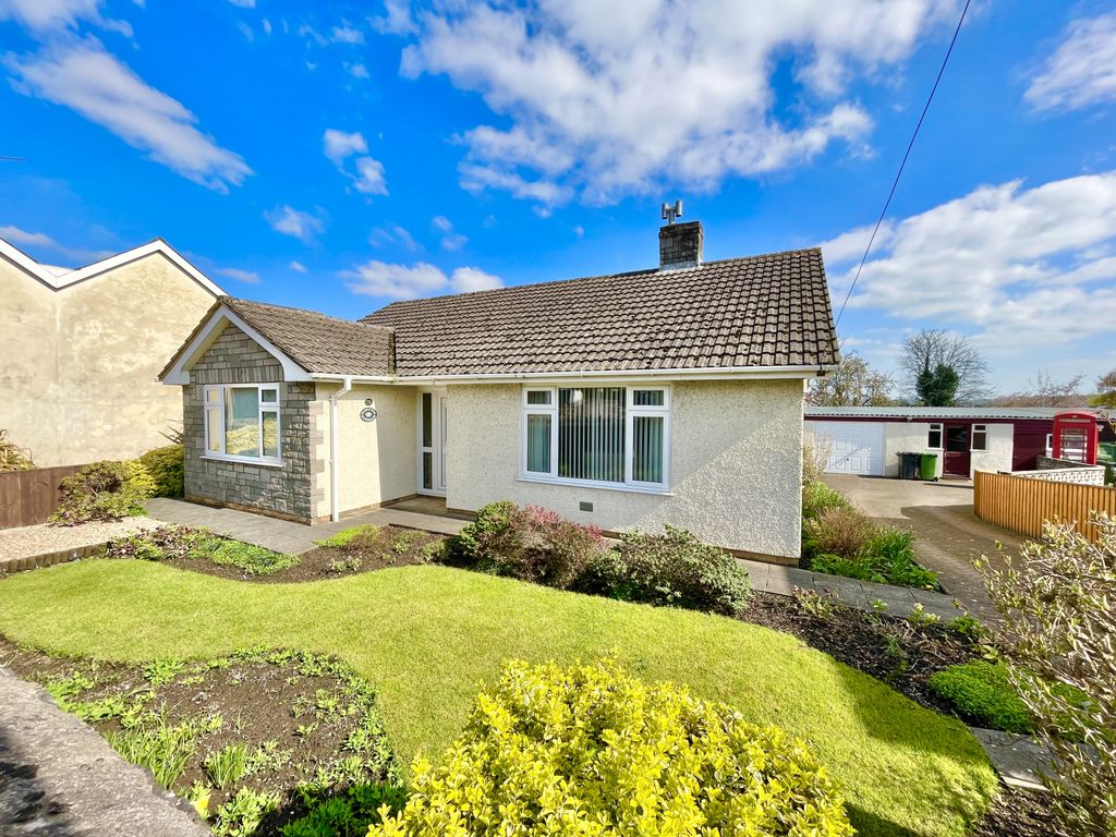 3 bed bungalow for sale in High Street, Aylburton, Lydney, Gloucestershire GL15, £350,000