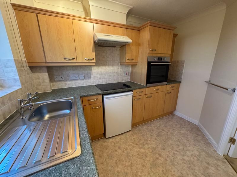 1 bed property for sale in Parkway, Holmes Chapel, Crewe CW4, £115,000