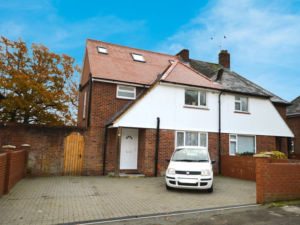 4 bed semi-detached house to rent in Bagshot Green, Bagshot GU19, £2,000 pcm