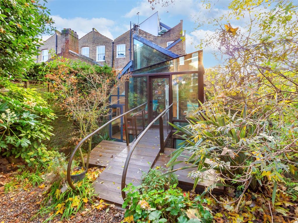 1 bed property for sale in Countess Road, London NW5, £925,000