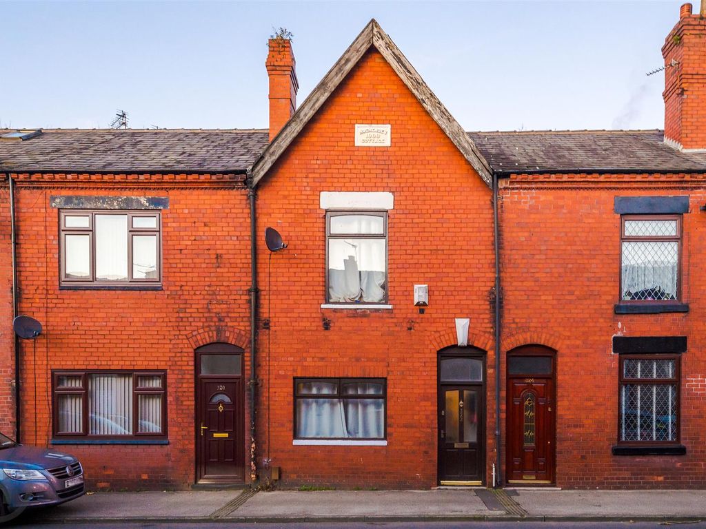 3 bed property for sale in Tyldesley Road, Atherton, Manchester M46, £130,000