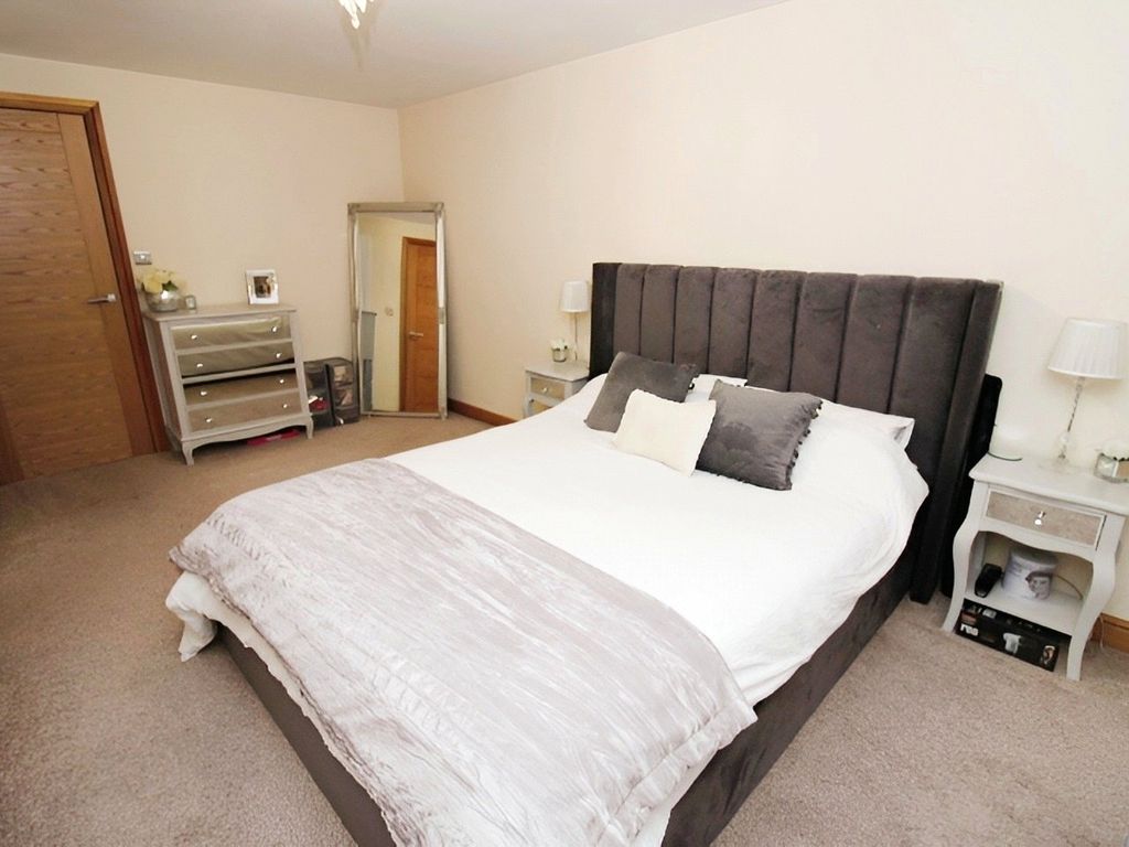 3 bed end terrace house for sale in Burnrigg, Carlisle, Cumbria CA2, £180,000