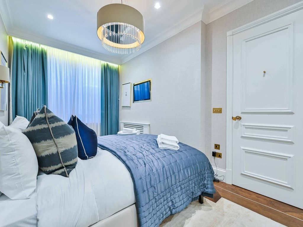 3 bed flat for sale in Hyde Park Place, Hyde Park Estate, London W2, £2,500,000