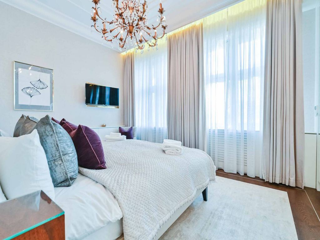 3 bed flat for sale in Hyde Park Place, Hyde Park Estate, London W2, £2,500,000