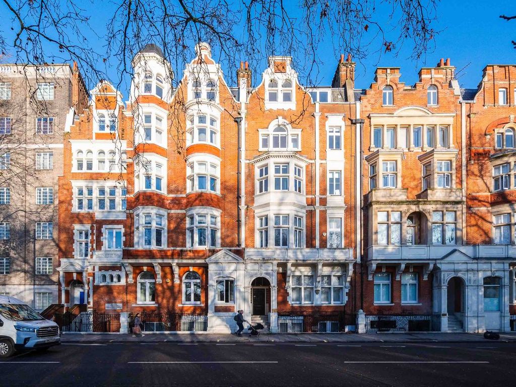 3 bed flat for sale in Hyde Park Place, Hyde Park Estate, London W2, £2,500,000