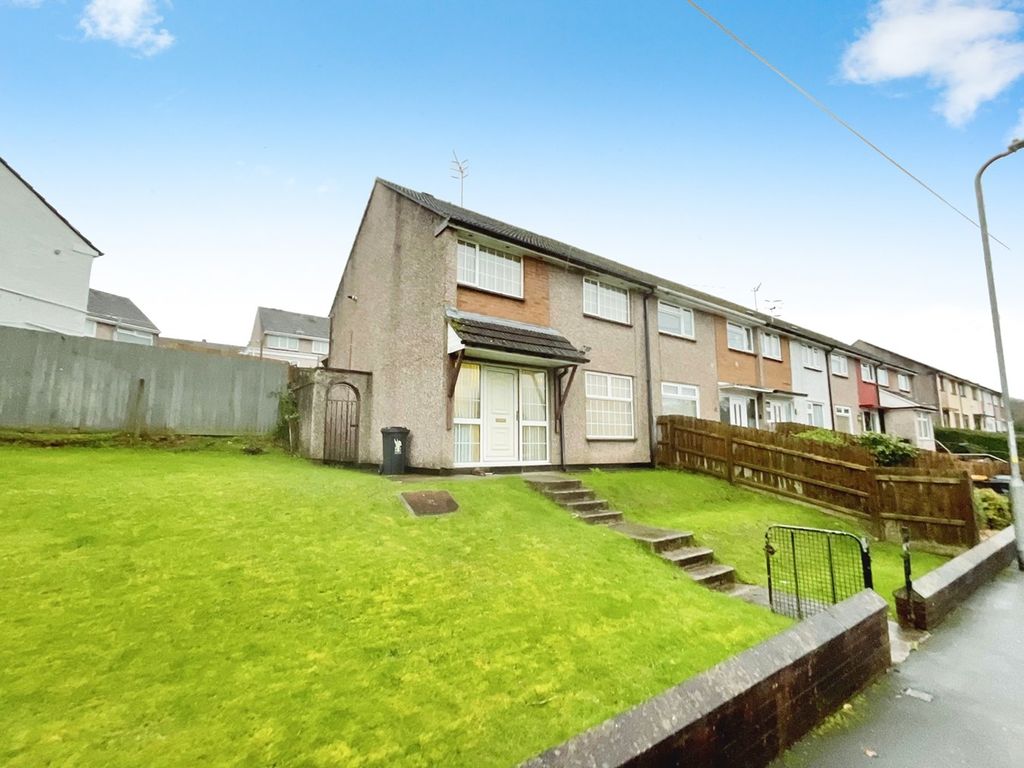 3 bed end terrace house for sale in Ogmore Crescent, Bettws, Newport NP20, £159,950