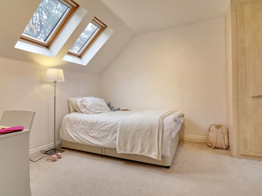 4 bed detached house to rent in Nightingales, Bishop's Stortford CM23, £2,500 pcm