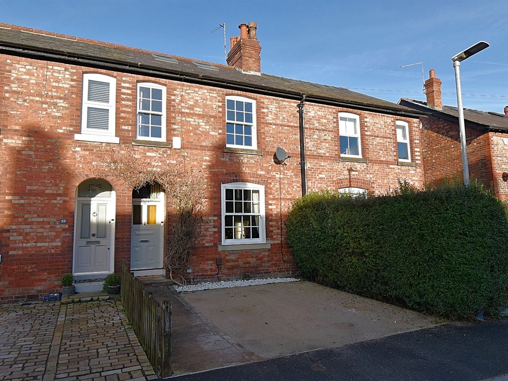 3 bed terraced house for sale in Moss Lane, Alderley Edge SK9, £575,000