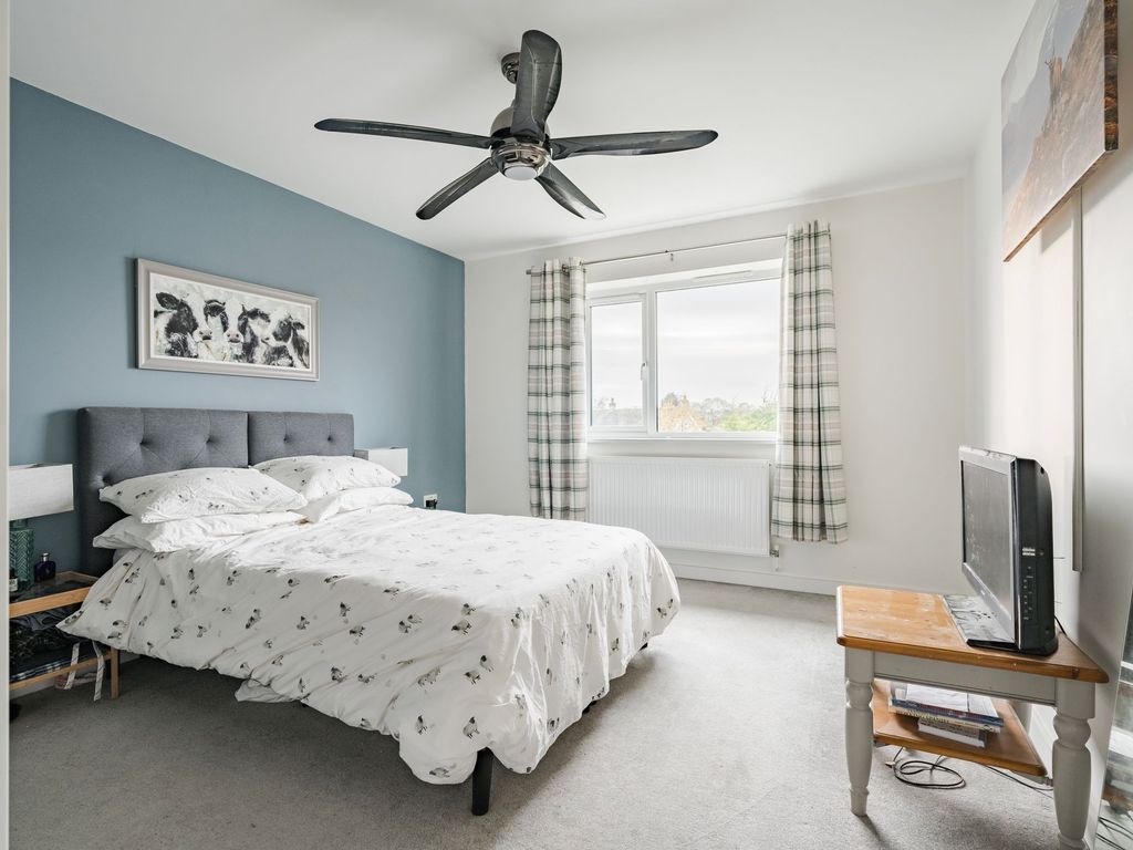 1 bed flat for sale in Hopsack Road, Hingham NR9, £180,000