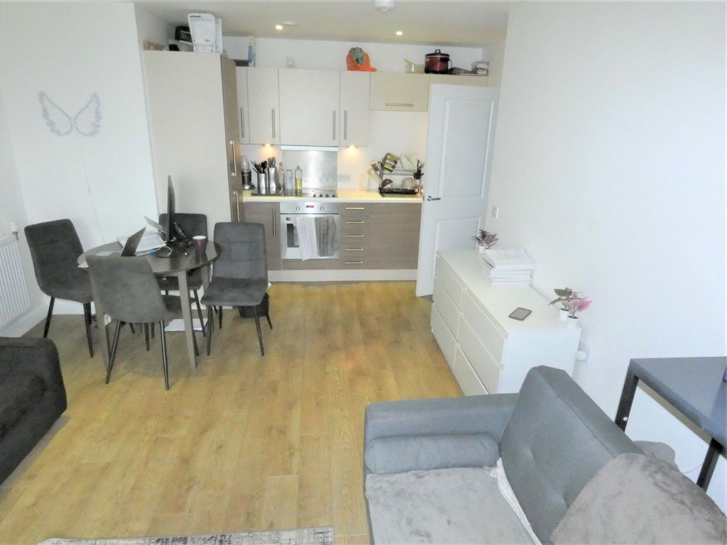 1 bed flat for sale in Casson Apartments Upper North Street, London E14, £320,000