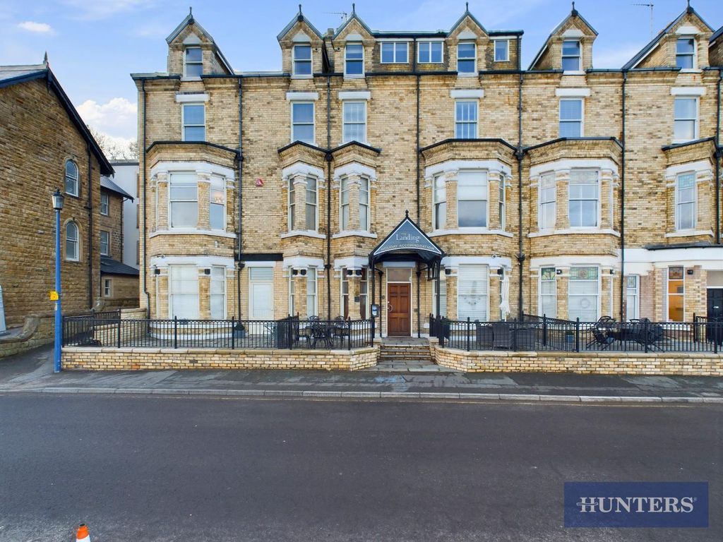 2 bed flat for sale in The Beach, Filey YO14, £275,000