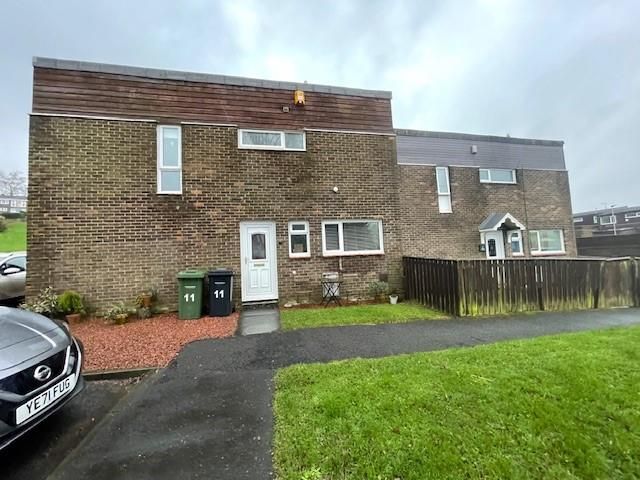 3 bed terraced house to rent in Castle Close, Prudhoe NE42, £675 pcm