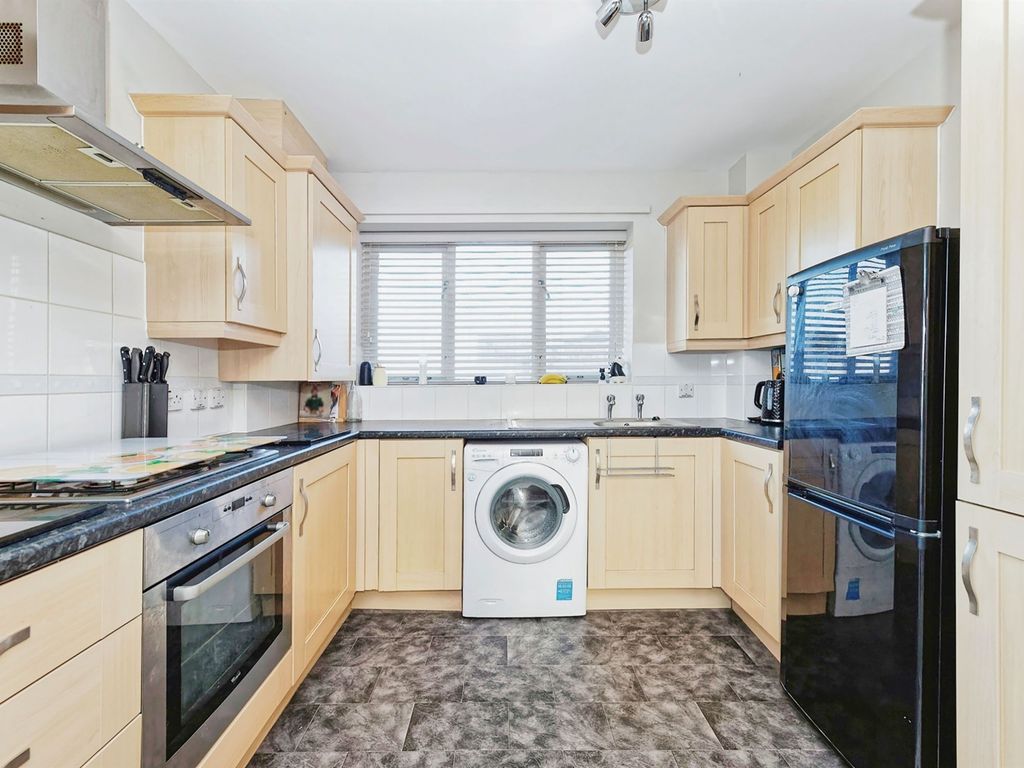 2 bed flat for sale in Edward Vinson Drive, Faversham ME13, £87,750