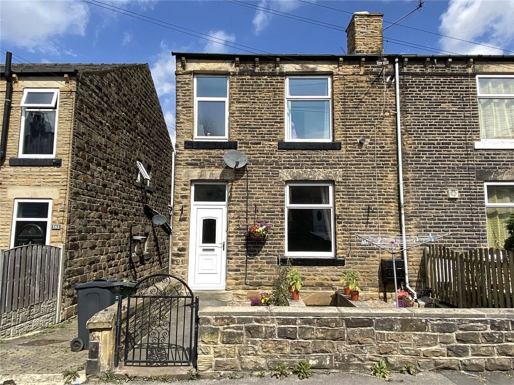 1 bed terraced house for sale in Commonside, Batley WF17, £90,000