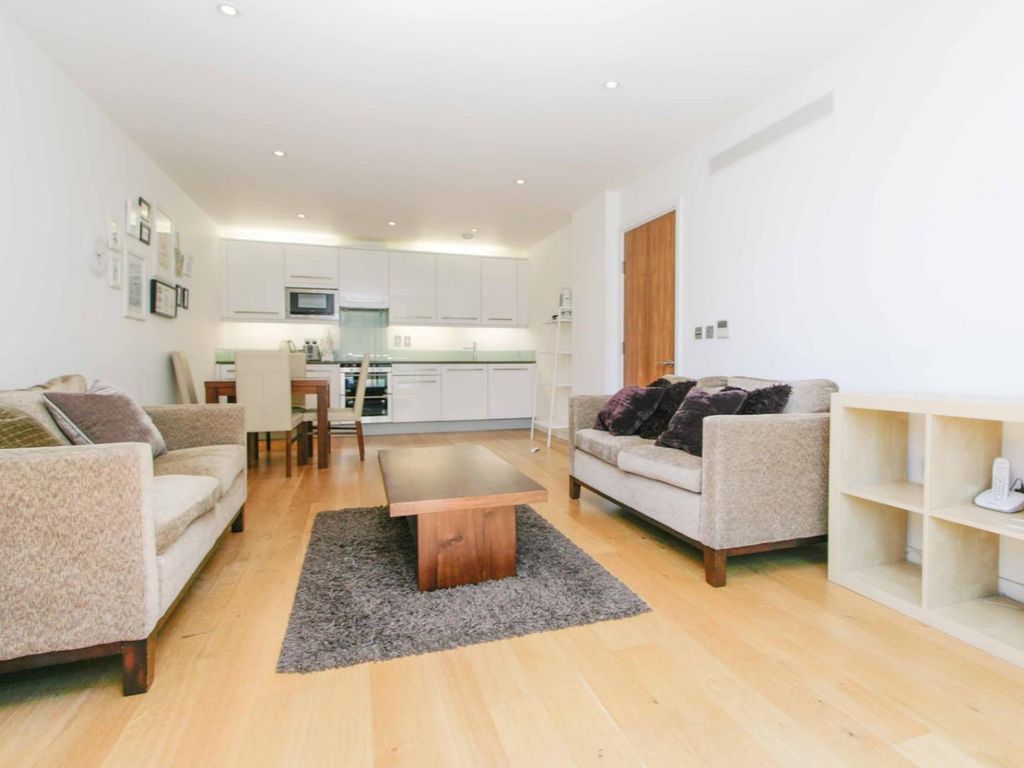 2 bed flat to rent in Gillingham Street, Pimlico SW1V, £3,150 pcm