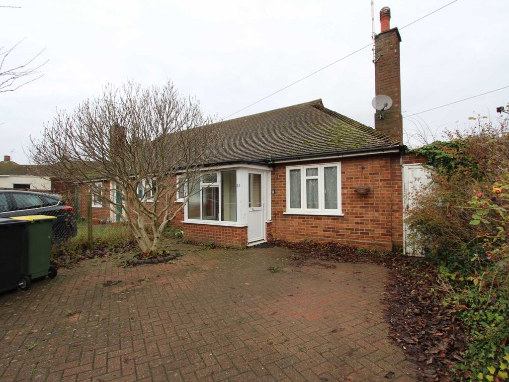 2 bed semi-detached bungalow for sale in Ormonde Avenue, Rochford SS4, £285,000