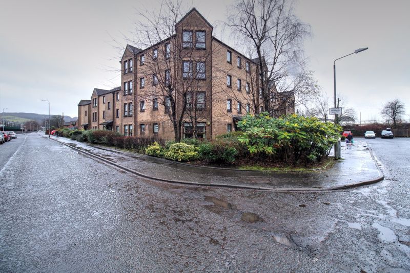 1 bed flat for sale in Hartfield Court, Dumbarton G82, £68,000