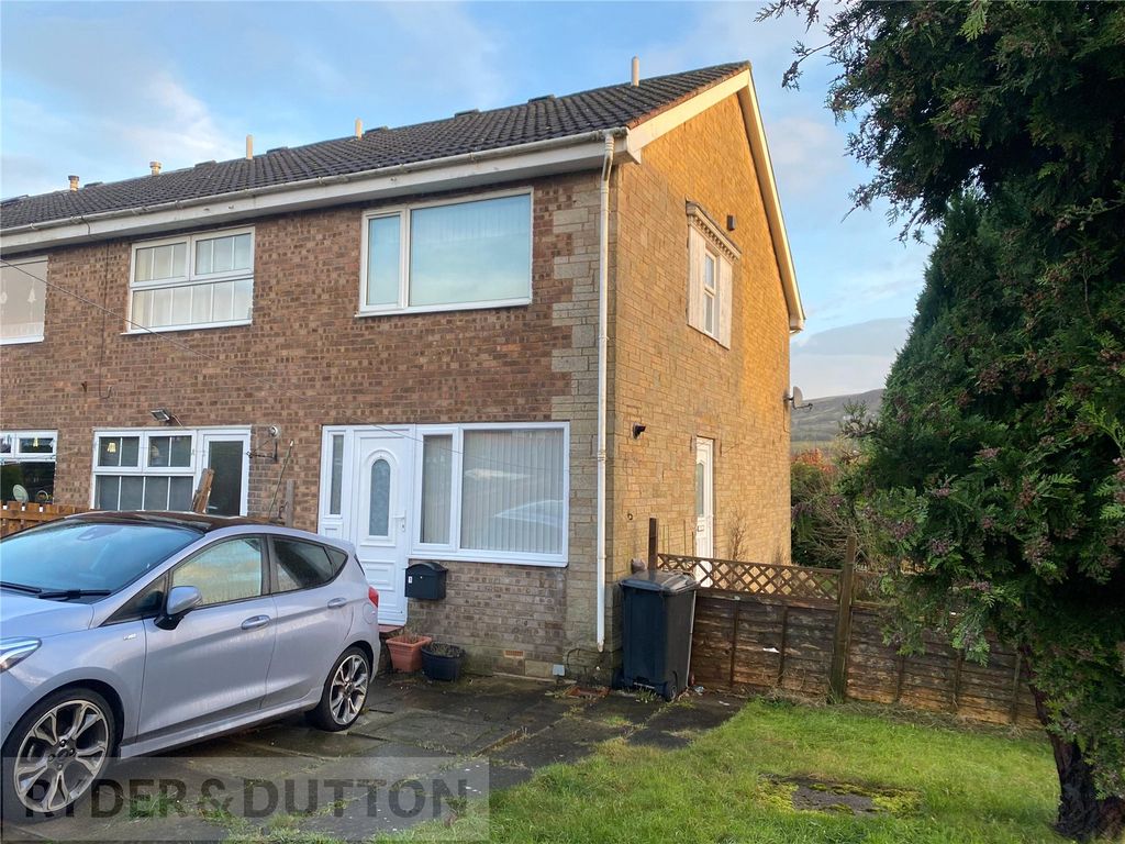 2 bed end terrace house to rent in Ashfield Close, Ovenden, Halifax, West Yorkshire HX3, £700 pcm