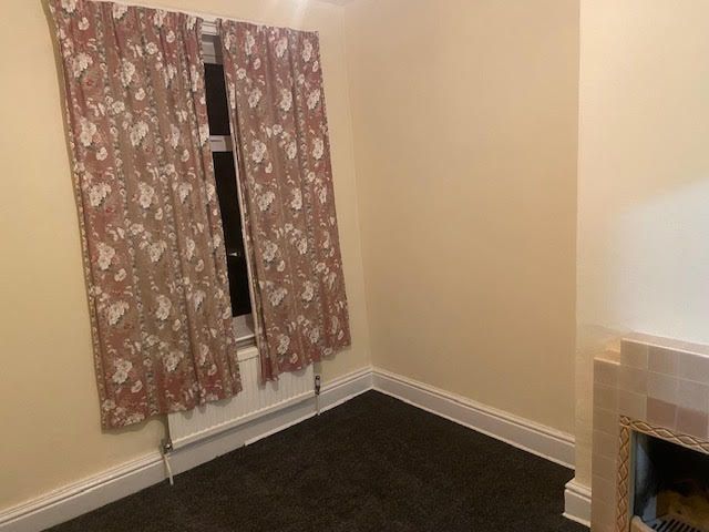 2 bed terraced house to rent in Claremont Street, Colne BB8, £600 pcm